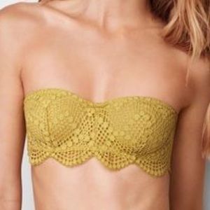 Victoria’s Secret Lace Bandeau Medium
